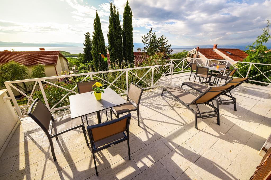 Apartmani Alice Нивице Екстериор снимка
